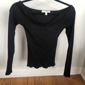 Open shoulder Express top